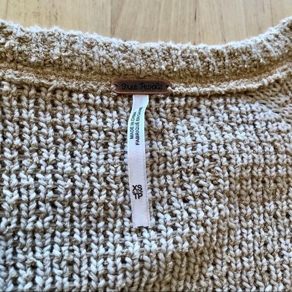 Free People V-Neck Sweater Size Extra Small - Picture 8 of 11